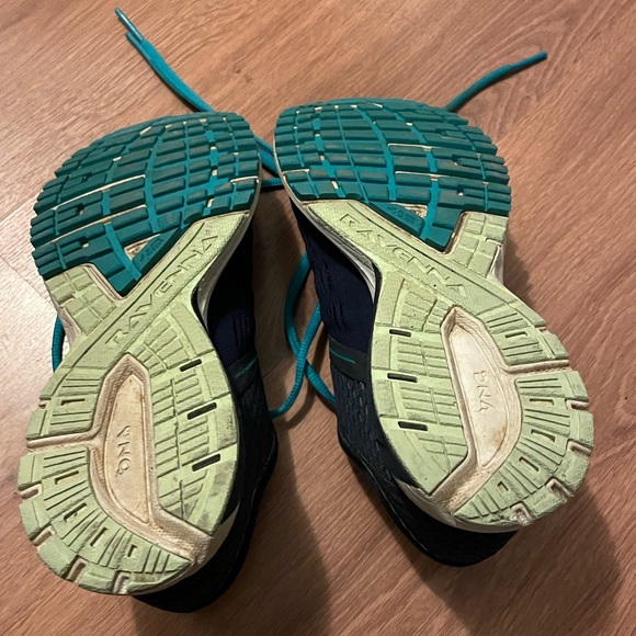 Brooks Ravenna 9 navy blue & green runners - Picture 2 of 4